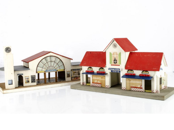 French Hornby Wooden Accessories